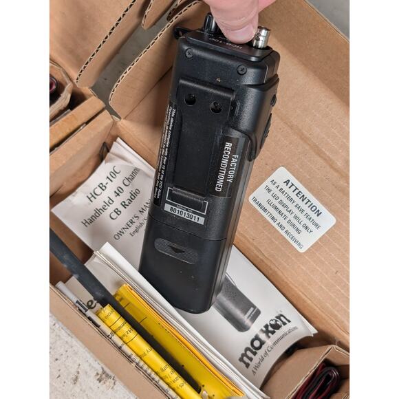 Pair Maxon HCB-10C 40 Channel CB Transceiver Radio Handheld - Picture 8 of 12
